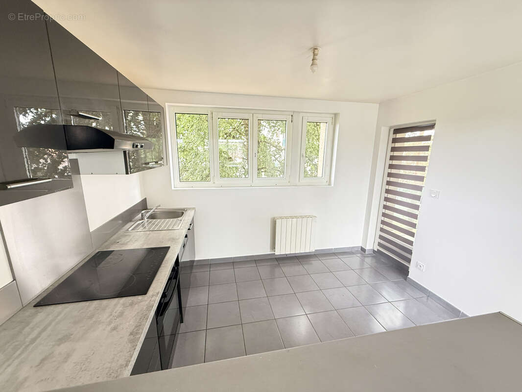 Appartement rénové F4 - photo 7