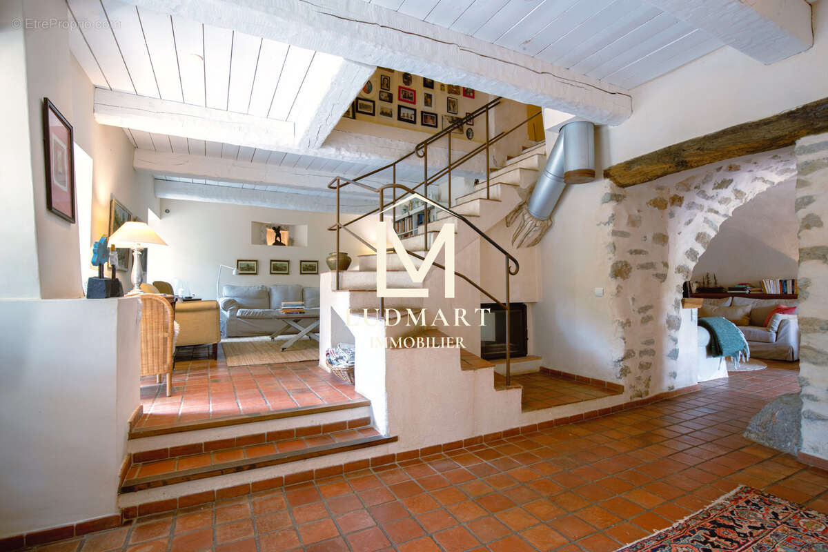 Maison à LORGUES