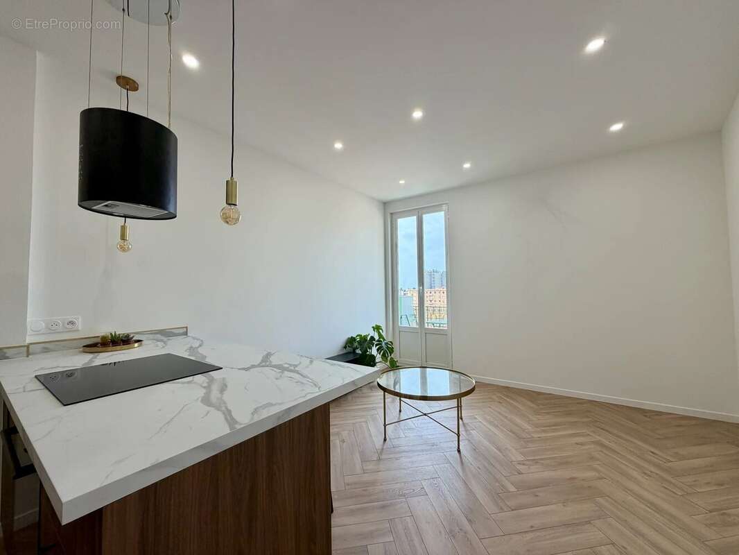 Studio rénové et meublé à proximité de Monaco - photo 3