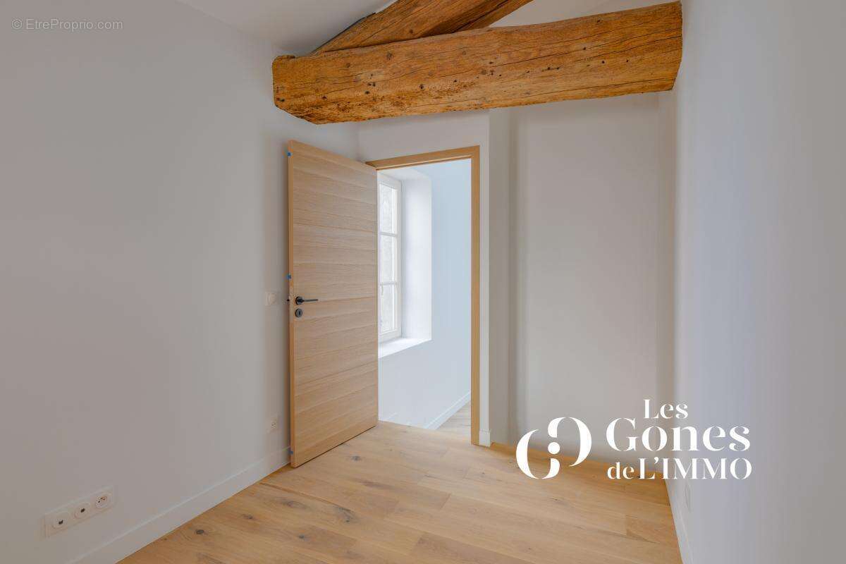 Appartement à SAINT-GENIS-LAVAL