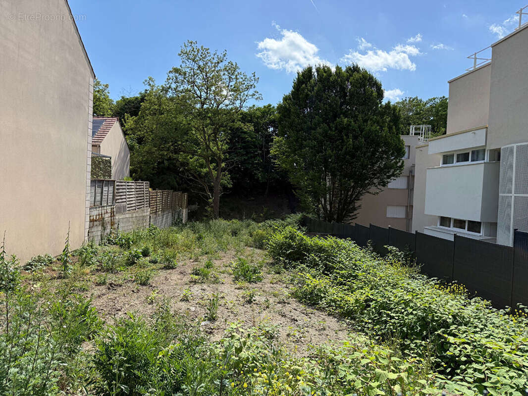 Terrain à CHILLY-MAZARIN