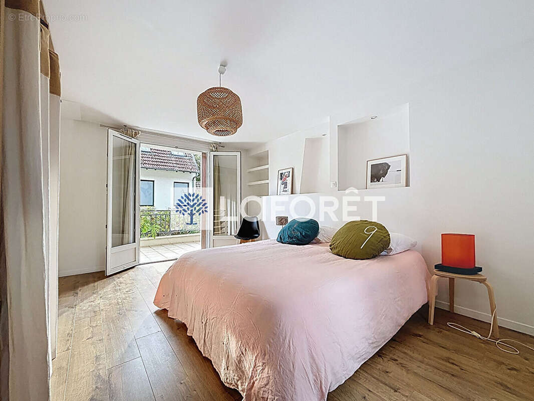 Maison de charme 147m² - Chambourcy - Environnement calme et recherché - photo 10