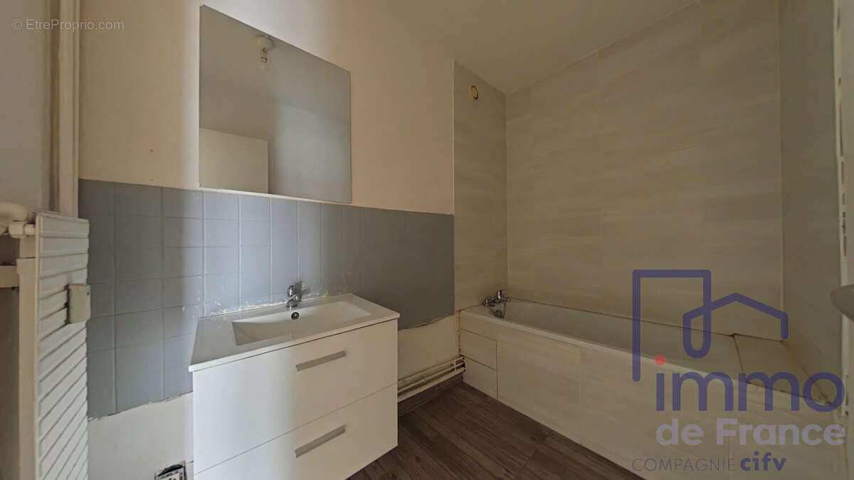 Appartement 66 m² à Saint-Etienne  - photo 6