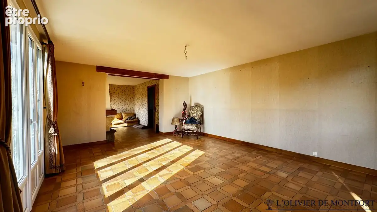 Maison de charme sur terrain de près de 2 hectares. - photo 10