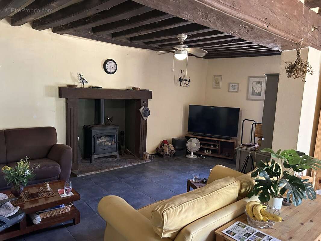 Grande maison individuelle de caractère avec vaste grange - photo 5