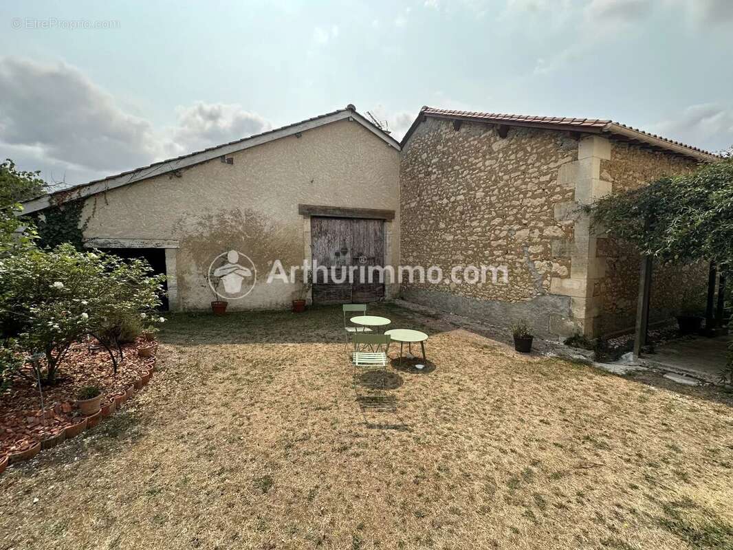 Maison en pierre 147 m² – Calme, charme et confort - photo 7
