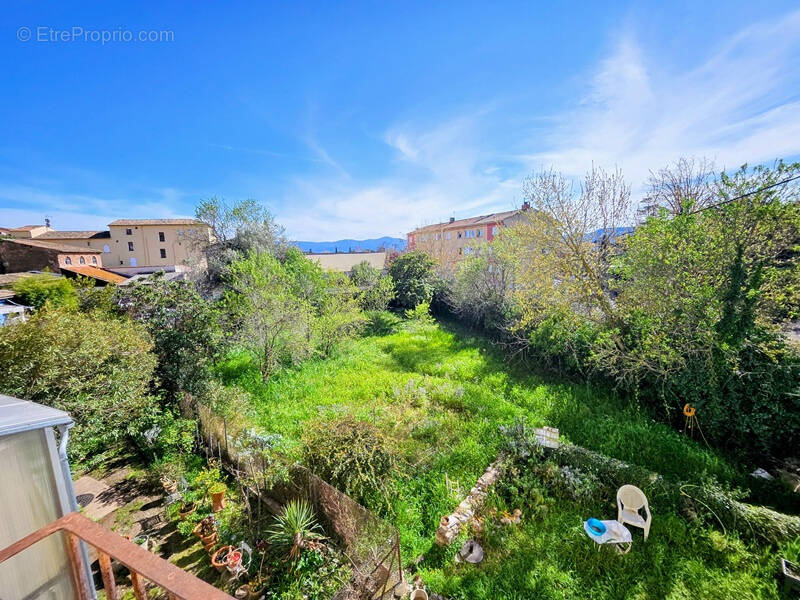 Appartement à LE LUC