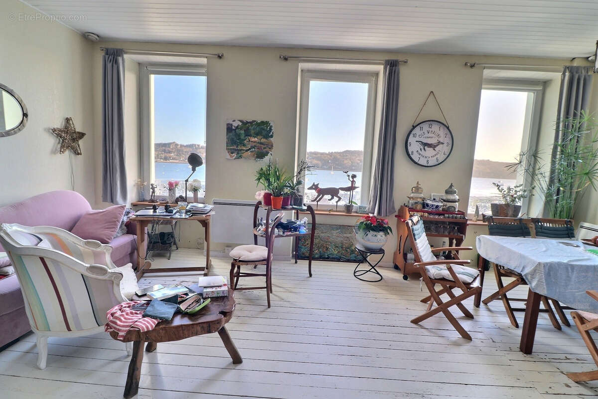 Maison à LE RELECQ-KERHUON