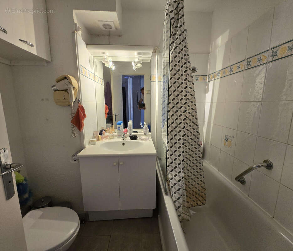 A vendre appartement F2 place de parking - photo 7