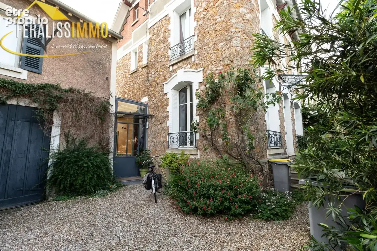 Maison avec beaucoup de charme à Cergy Village ! - photo 19