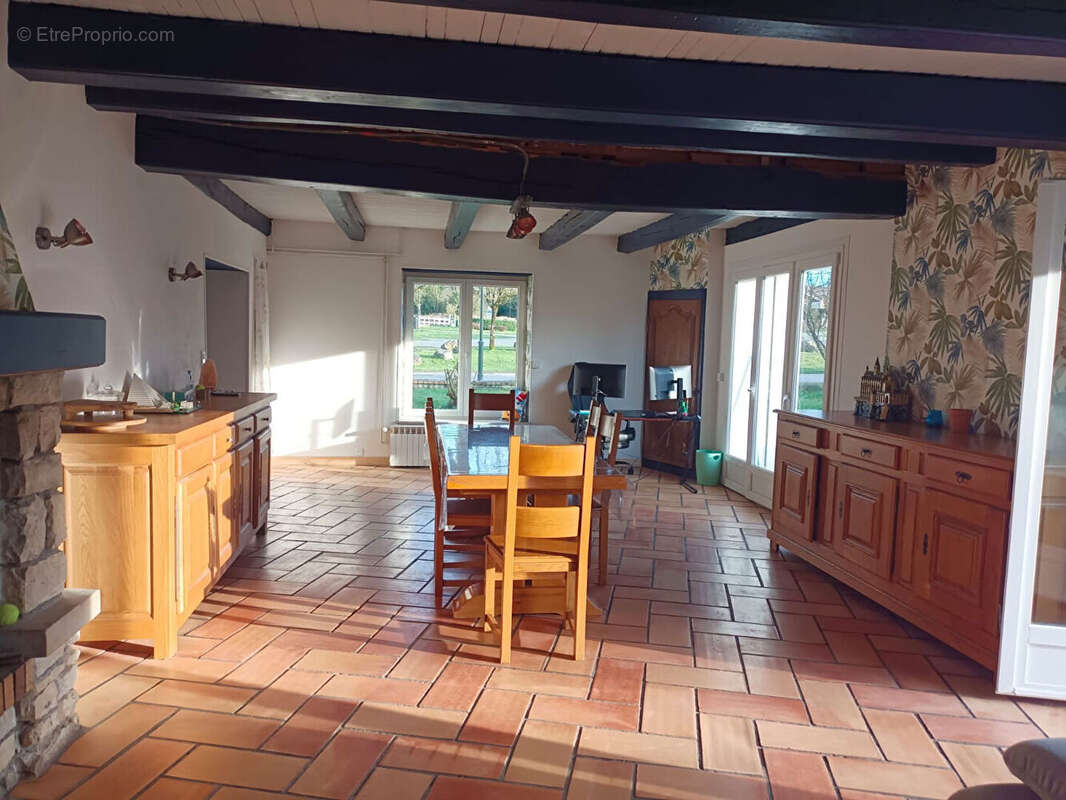 Maison à REMONCOURT