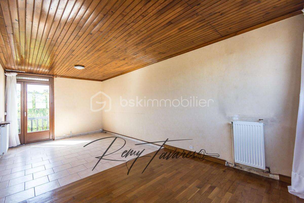 DARVAULT — Maison familiale de 95 m² avec jardin, garage et 4 chambres - photo 13