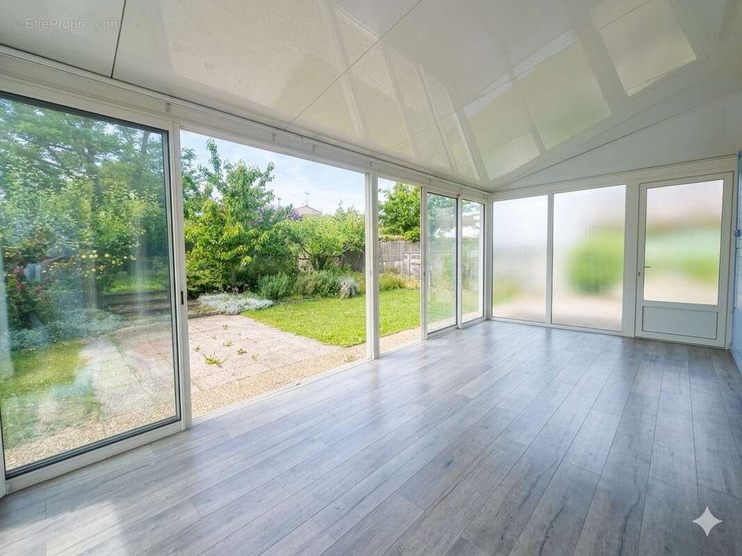 Maison à NANS-LES-PINS