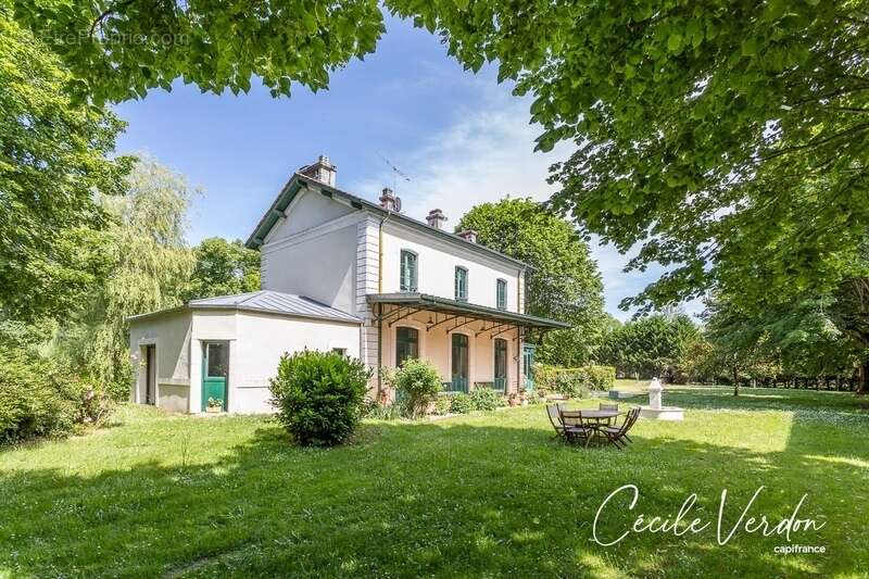 BELEYMAS (24) proche Bergerac – Propriété de charme du XIXe siècle 10 pièces avec dépendances, piscine et potentiel d’accueil su - photo 26