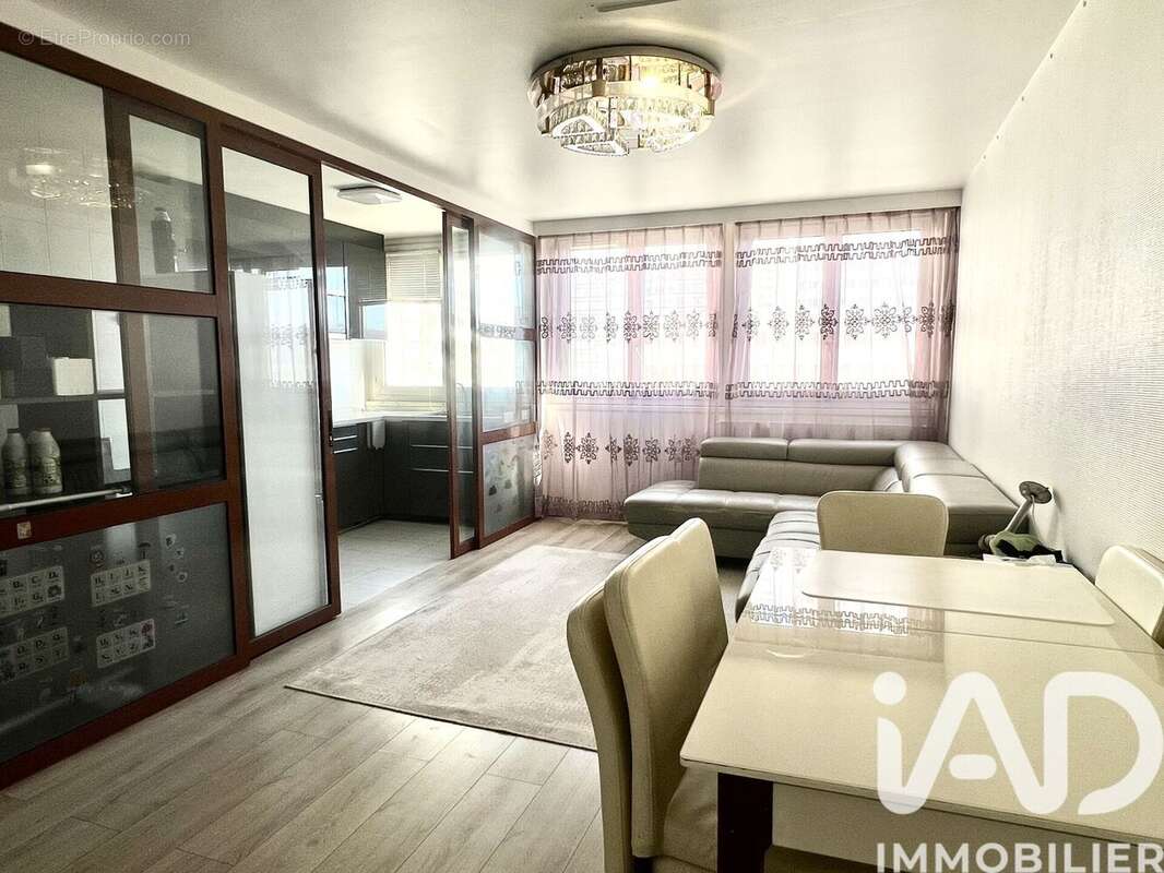 Photo 2 - Appartement à PARIS-13E