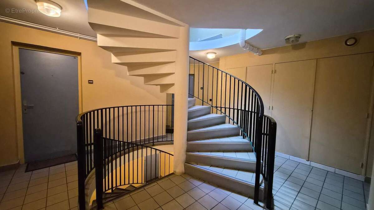 Appartement à LARDY