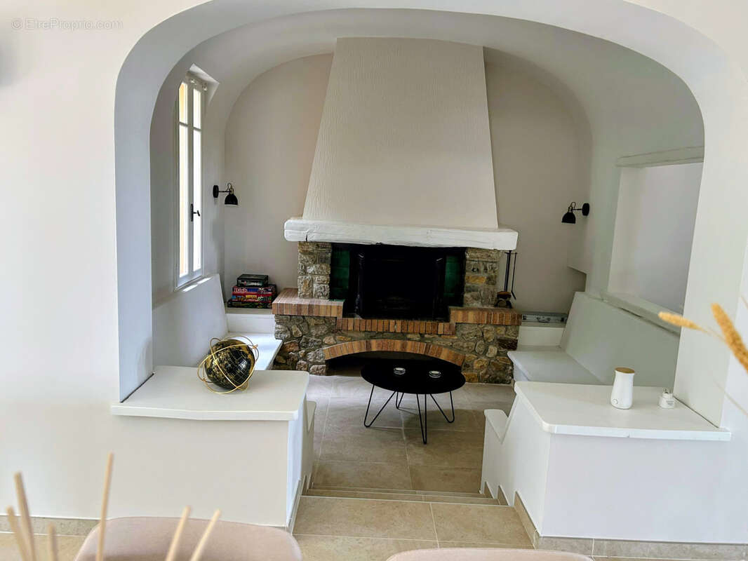 Maison à LAROQUE-DES-ALBERES