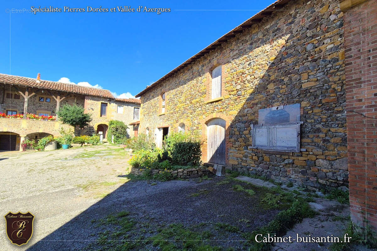 Maison à SAINT-VERAND