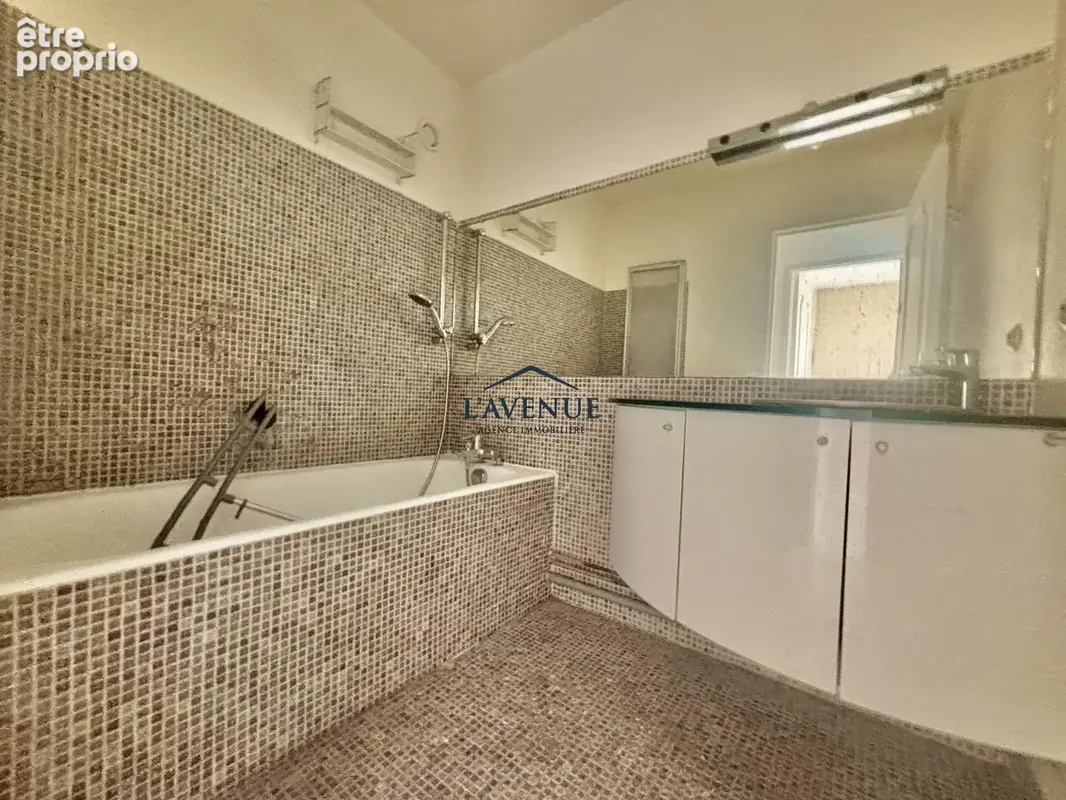 Appartement 3 pièces 70 m² à vendre à Paris-15e (75015) - photo 7
