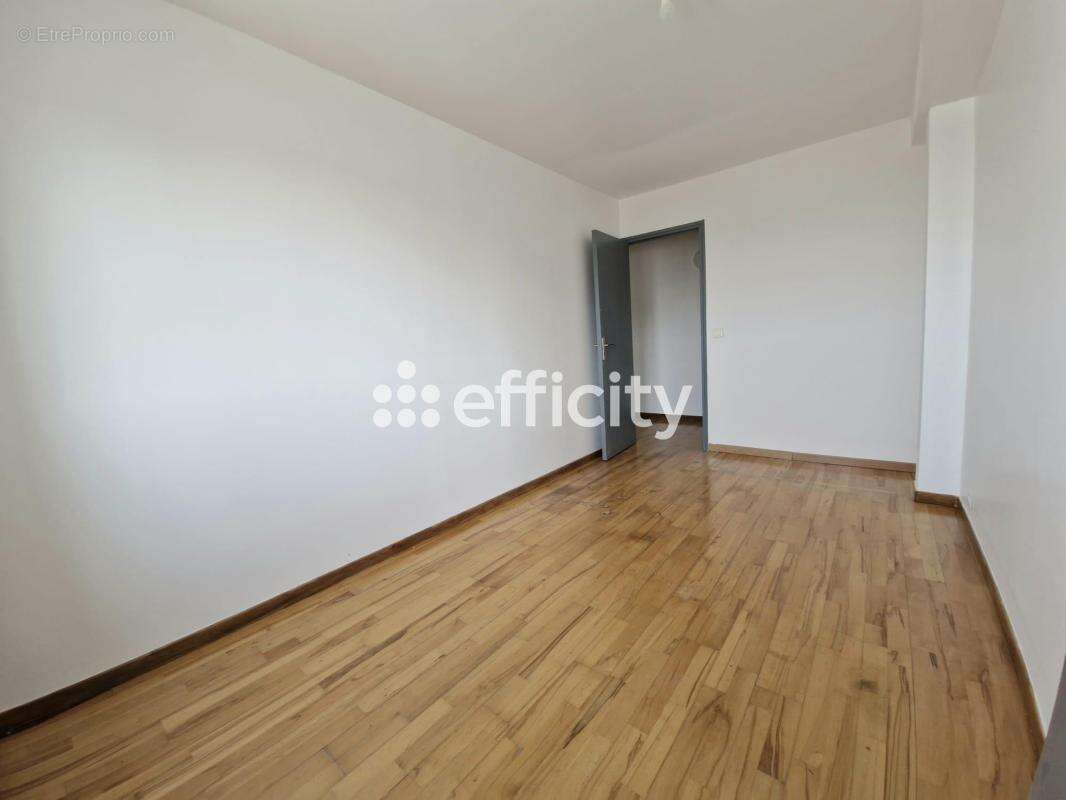 Appartement à BONDY