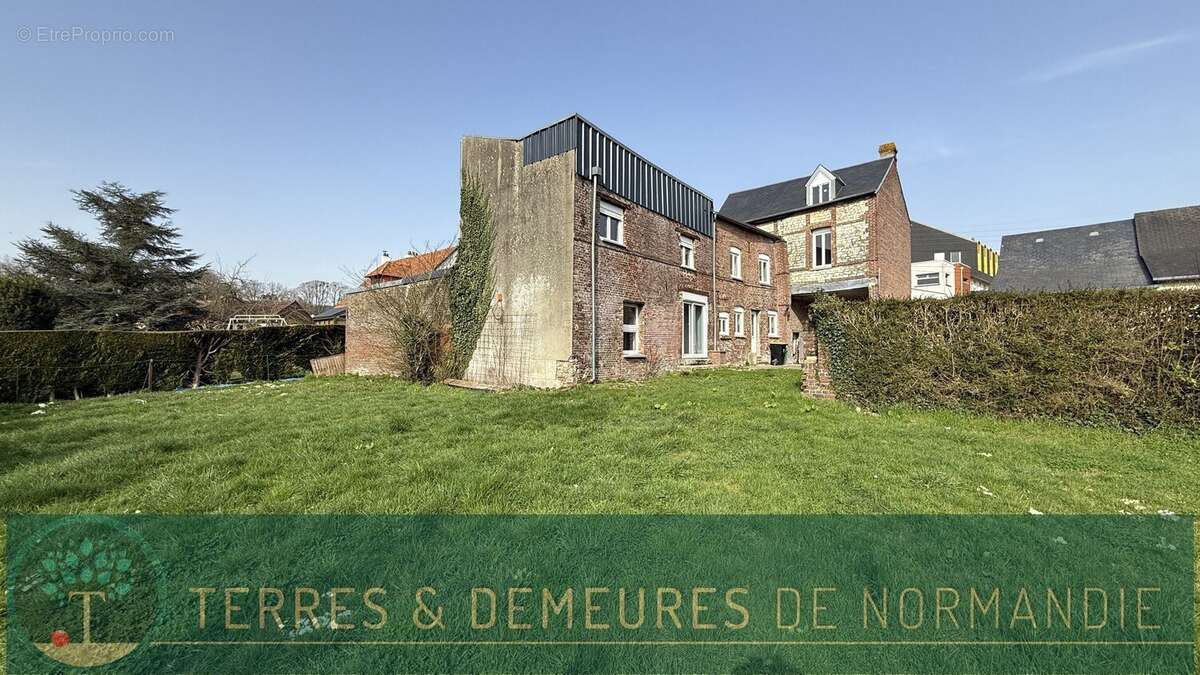Maison à NEUFCHATEL-EN-BRAY