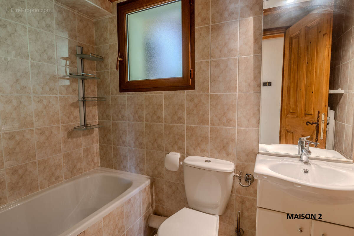 Deux maisons mitoyennes - Villette, proche d'Aime-La Plagne (surface totale de 280m2) - photo 24