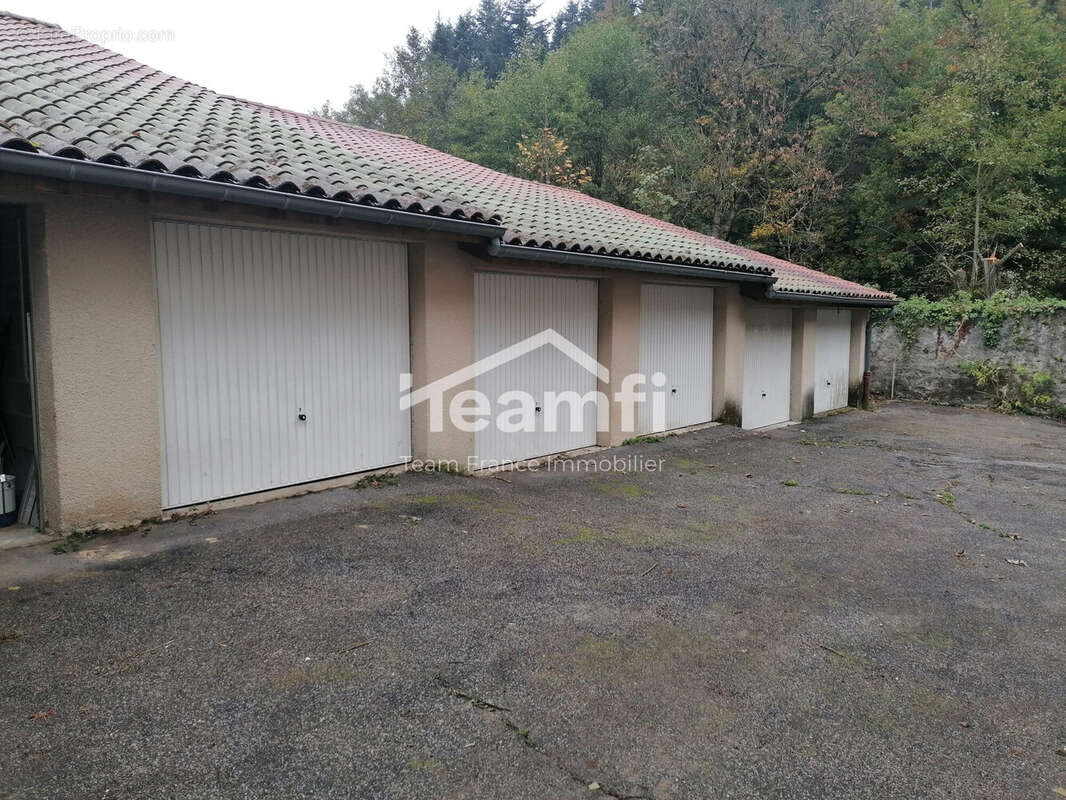 Appartement à LA SEAUVE-SUR-SEMENE