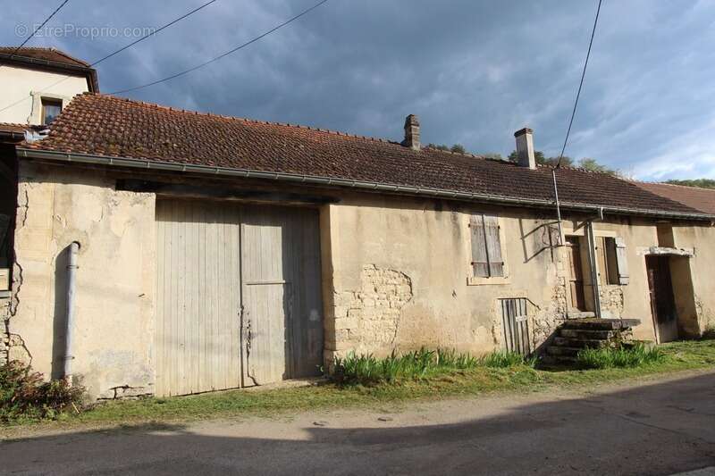 Maison à vendre P5 de 129,60 m² à rénover SAINT VICTOR SUR OUCHE (21) - photo 9