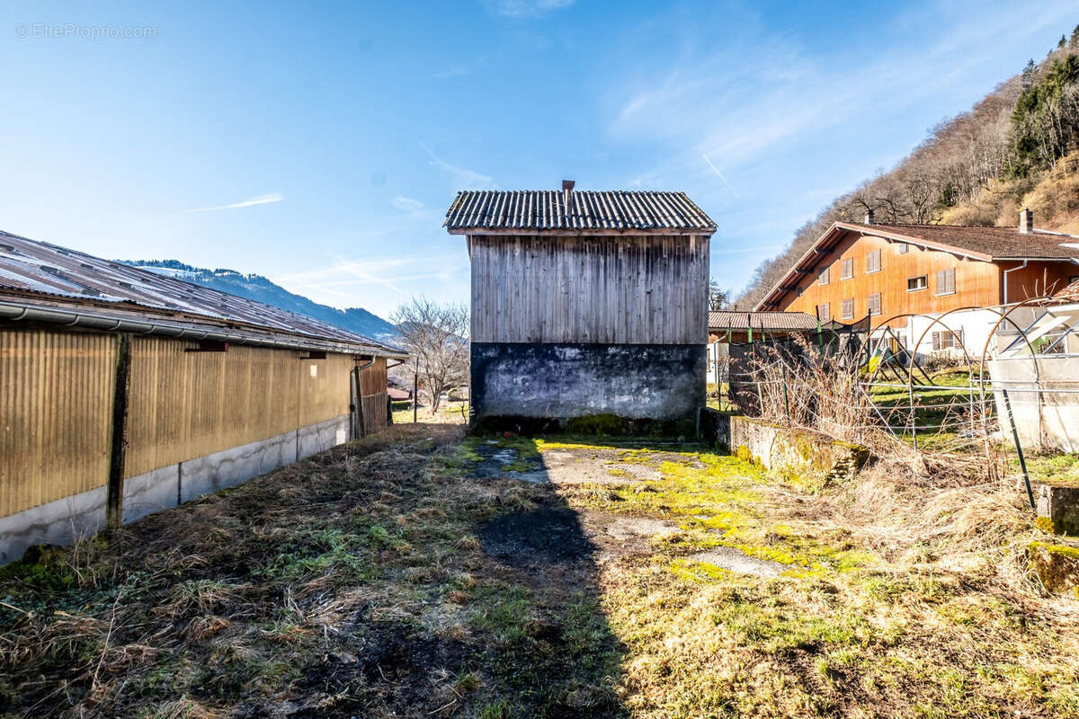 Maison à HABERE-POCHE