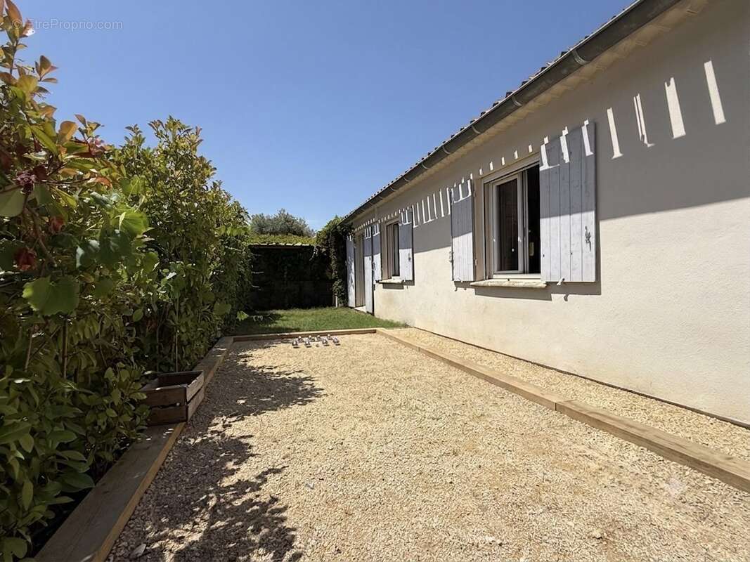 Maison 116 m² à Pertuis  - photo 6