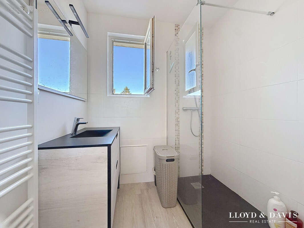 Appartement à VAUX-SUR-MER