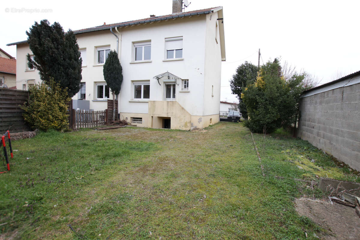 Maison à NORROY-LE-VENEUR