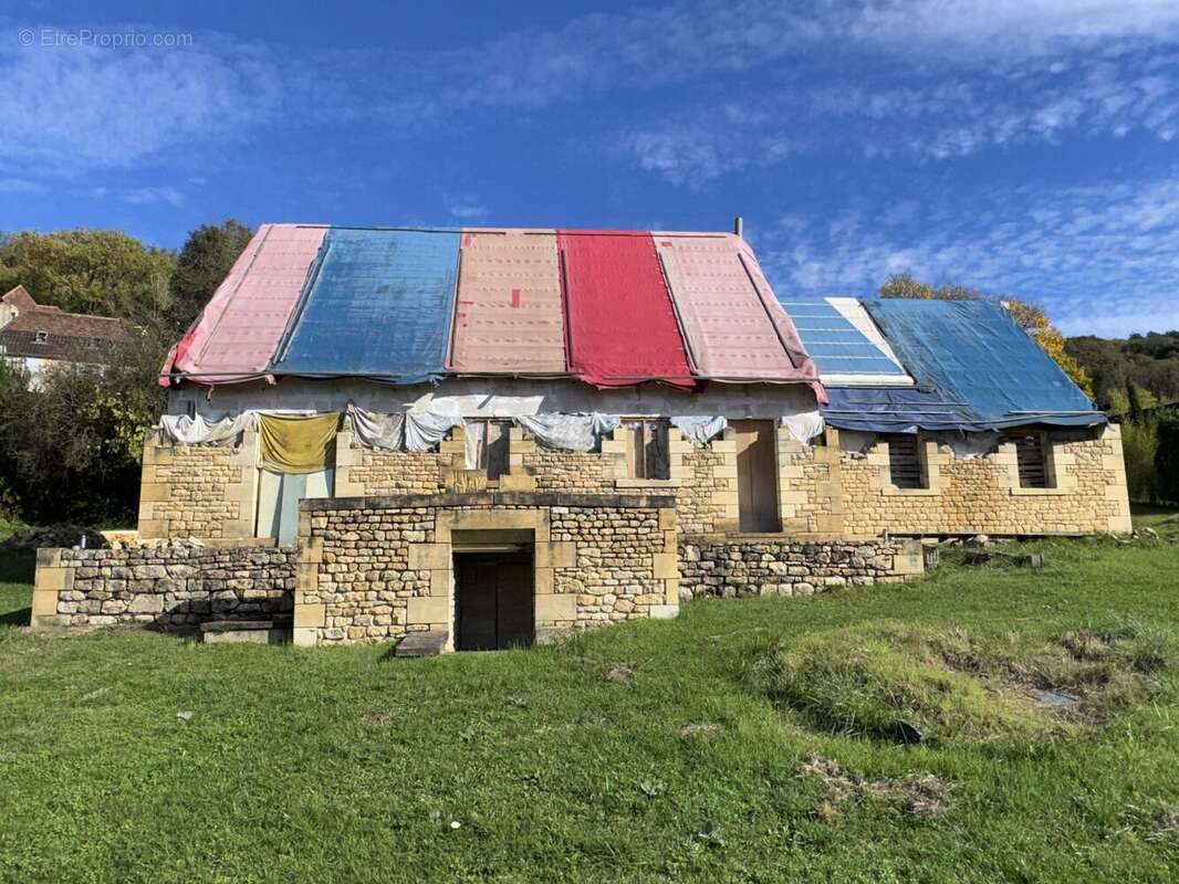 Maison à BEYNAC-ET-CAZENAC