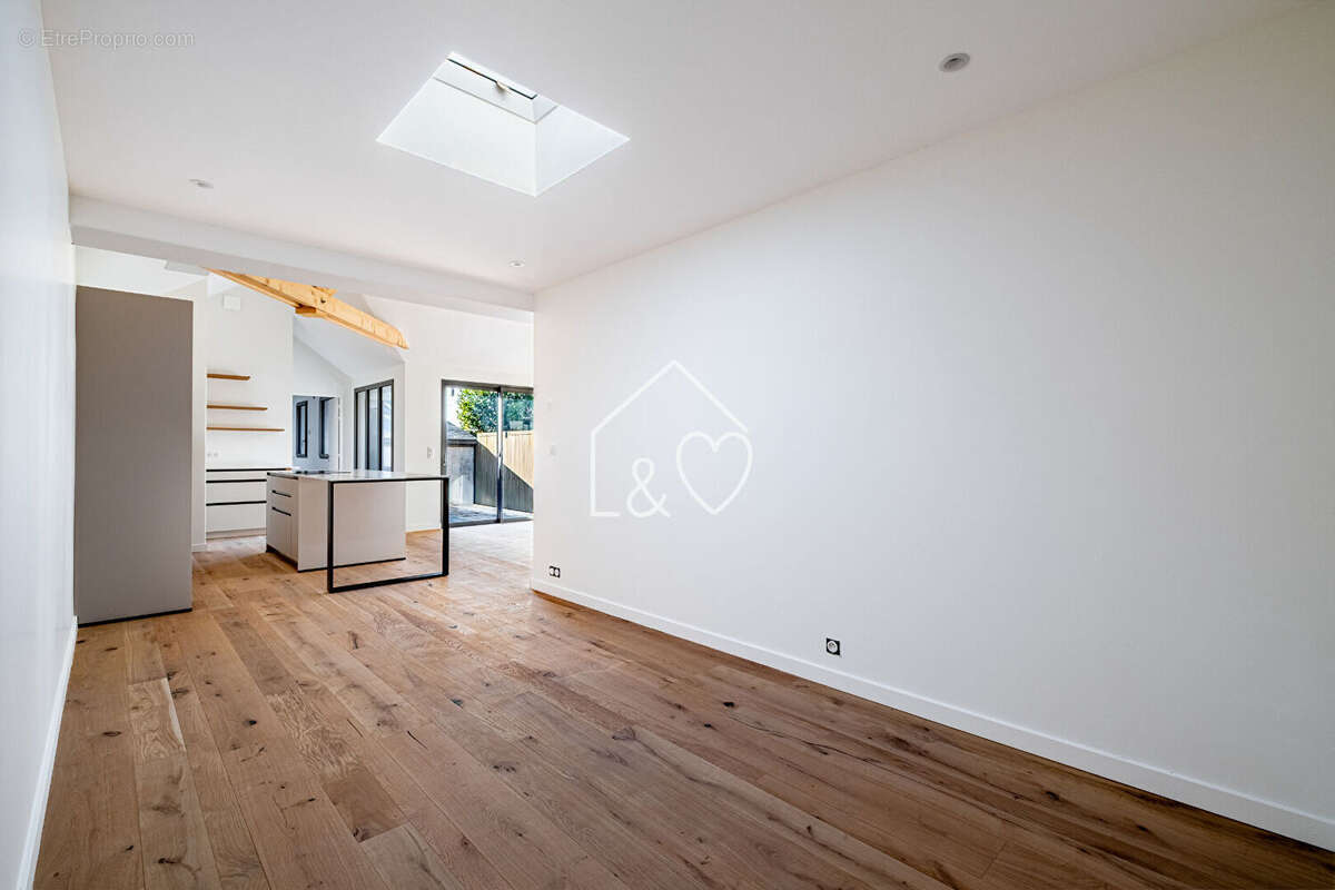 Maison à LE POULIGUEN