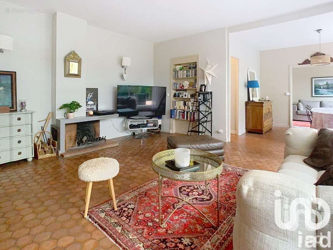 Photo 6 - Appartement à MARNES-LA-COQUETTE