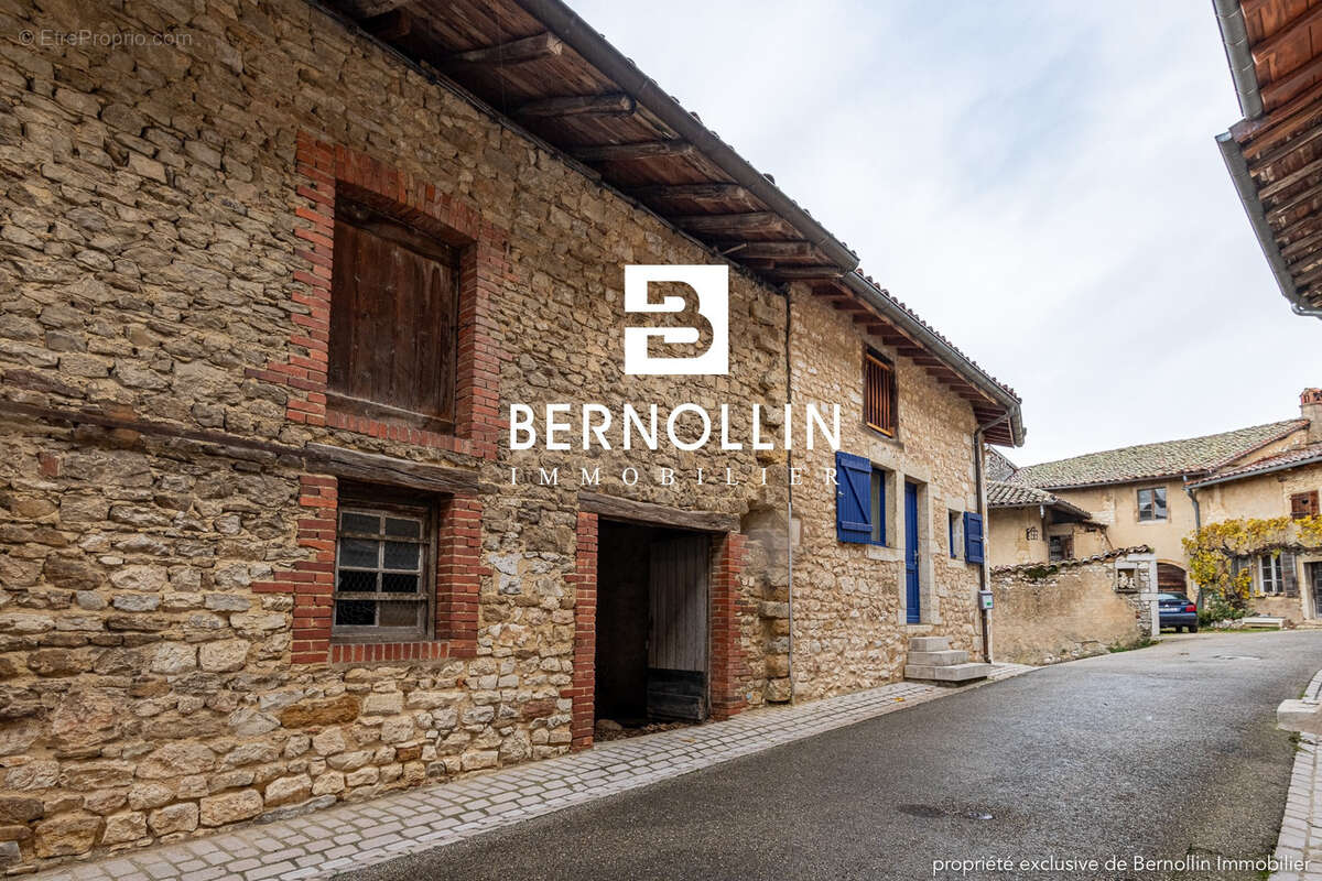 Maison à PRESSIAT