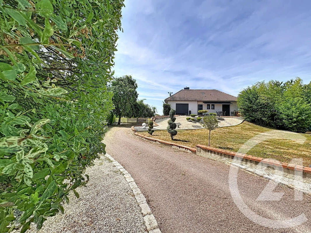 Maison 125 m² à Saulon-La-Chapelle  - photo 13