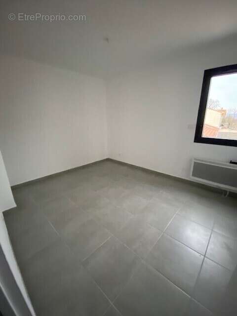 Appartement à MONTELIER