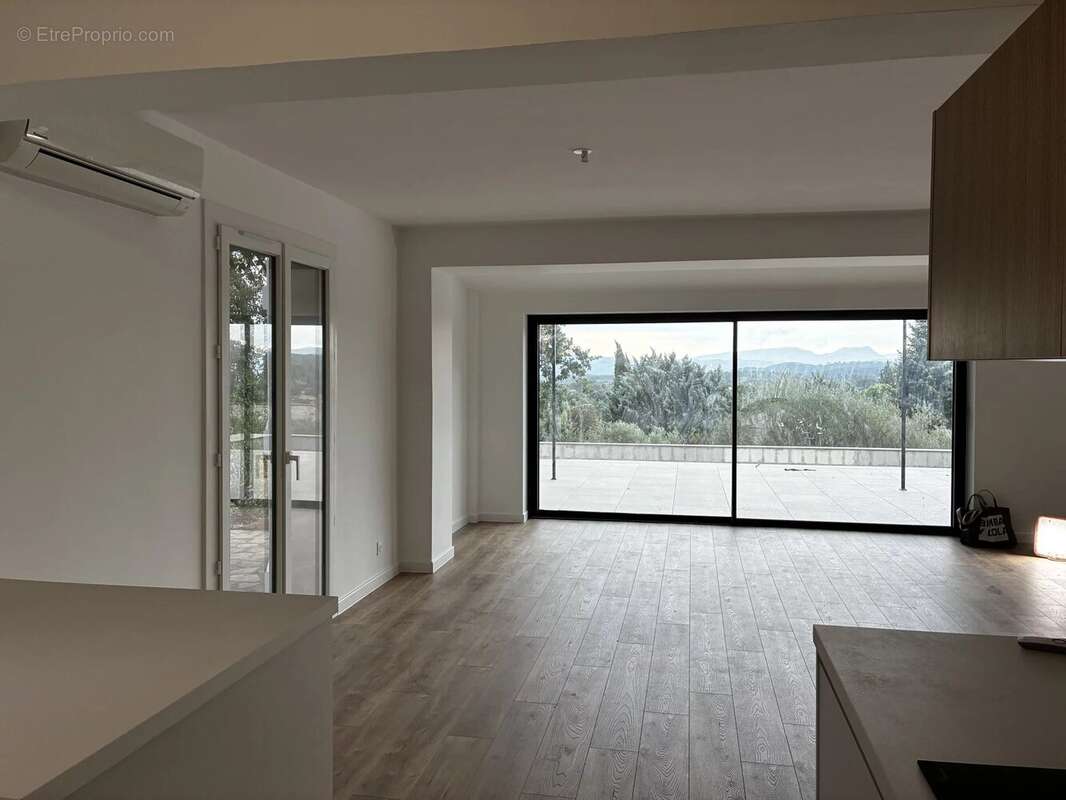 Belle propriété rénovée 3 ch. piscine vue! COTIGNAC - photo 20