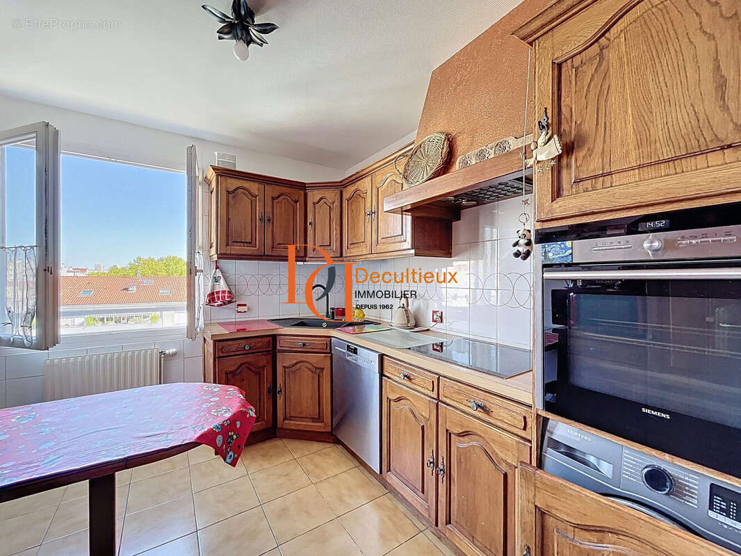 Appartement à VILLEURBANNE