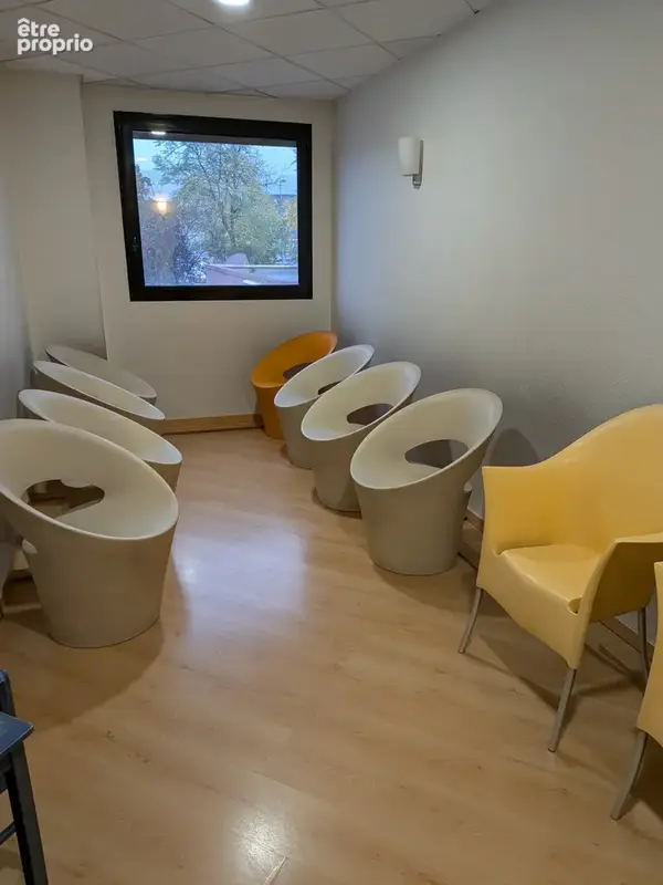 A vendre Chambéry - Bureau 138 m2 - photo 2