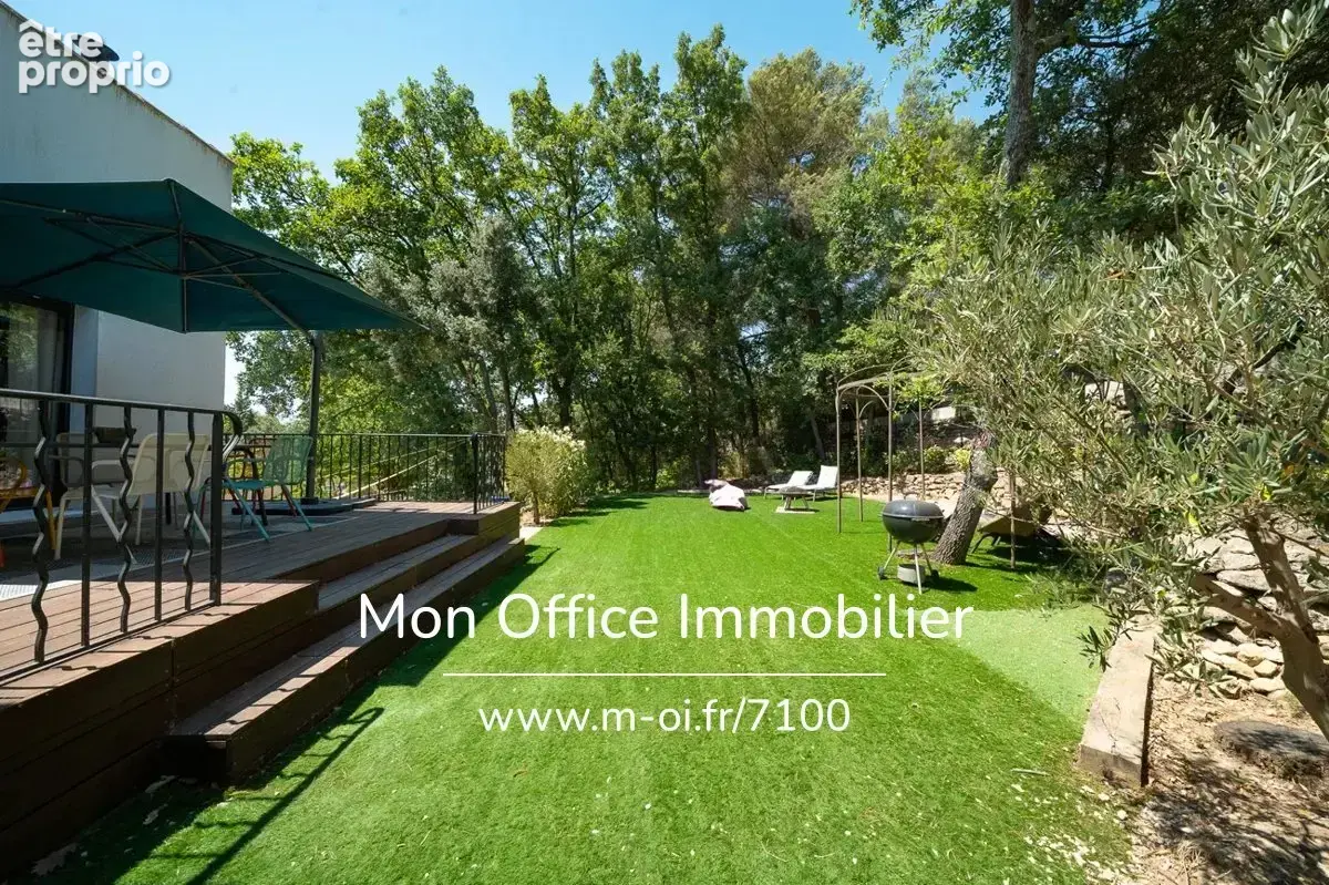 Référence : 7295-NGU - Maison 9 pièces - Piscine - village à pied - calme - 276m2 - photo 6