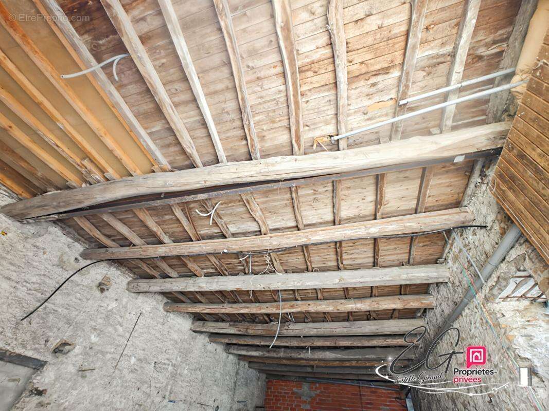 Garage - atelier de 132 m² - accès camping-car, camion ou utilitaire - photo 11