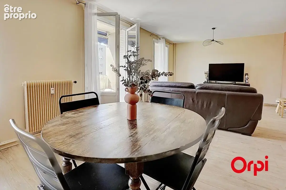 A vendre - appartement T4 de plus de 82 m2 avec une place privative - photo 4