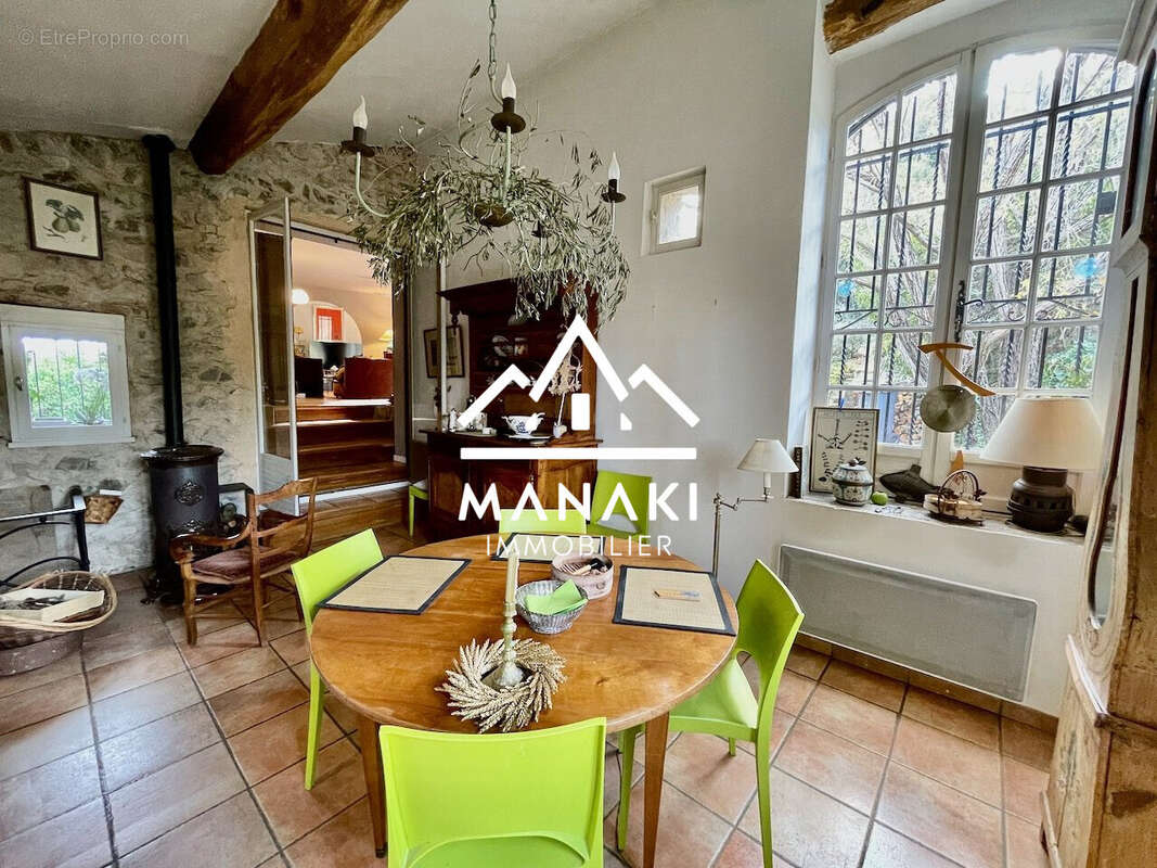 Cuisine - Maison à OMS