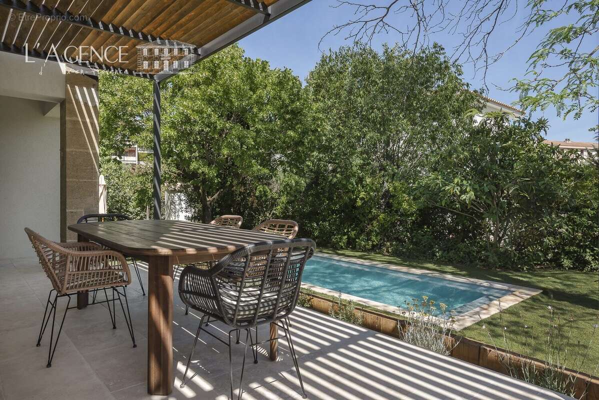 Maison 150 m² à Aix-En-Provence  - photo 3