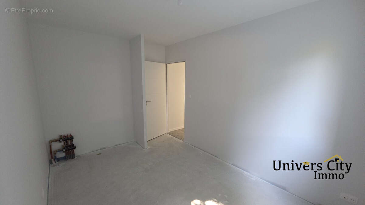 Maison 143 m² à Saint-Gervais  - photo 7