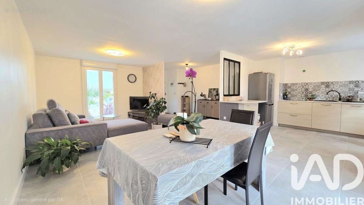 Photo 5 - Maison à LA TRINITE-SURZUR