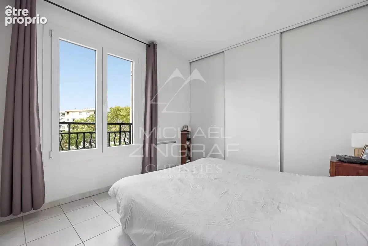 Dernier étage – Appartement rénové avec vue mer - photo 12