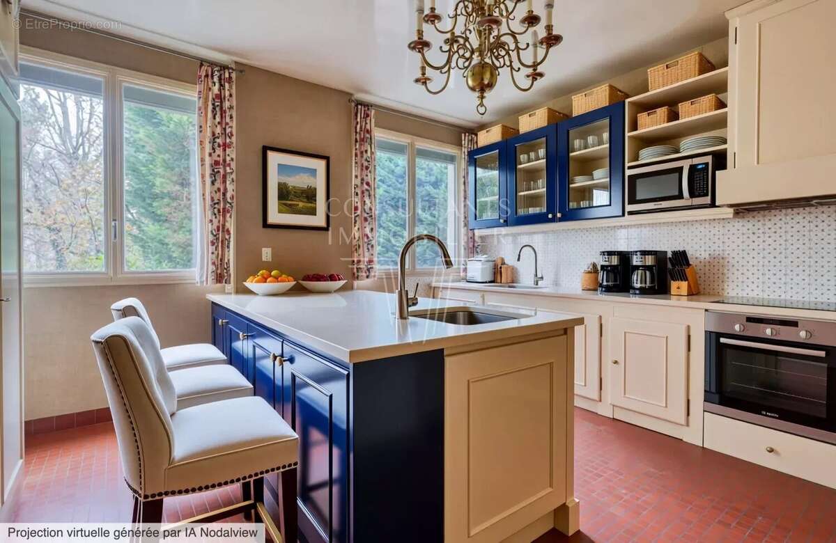 Appartement à NEUILLY-SUR-SEINE